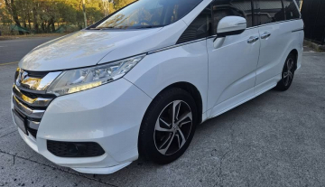 2015 Honda Odessey VTi-L Luxury